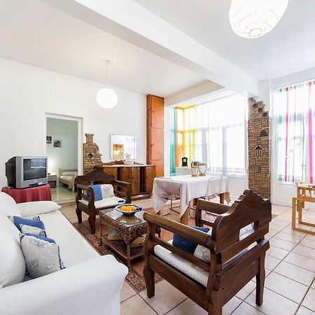 Town House For 6-16 With Ac Villa Párosz Kültér fotó