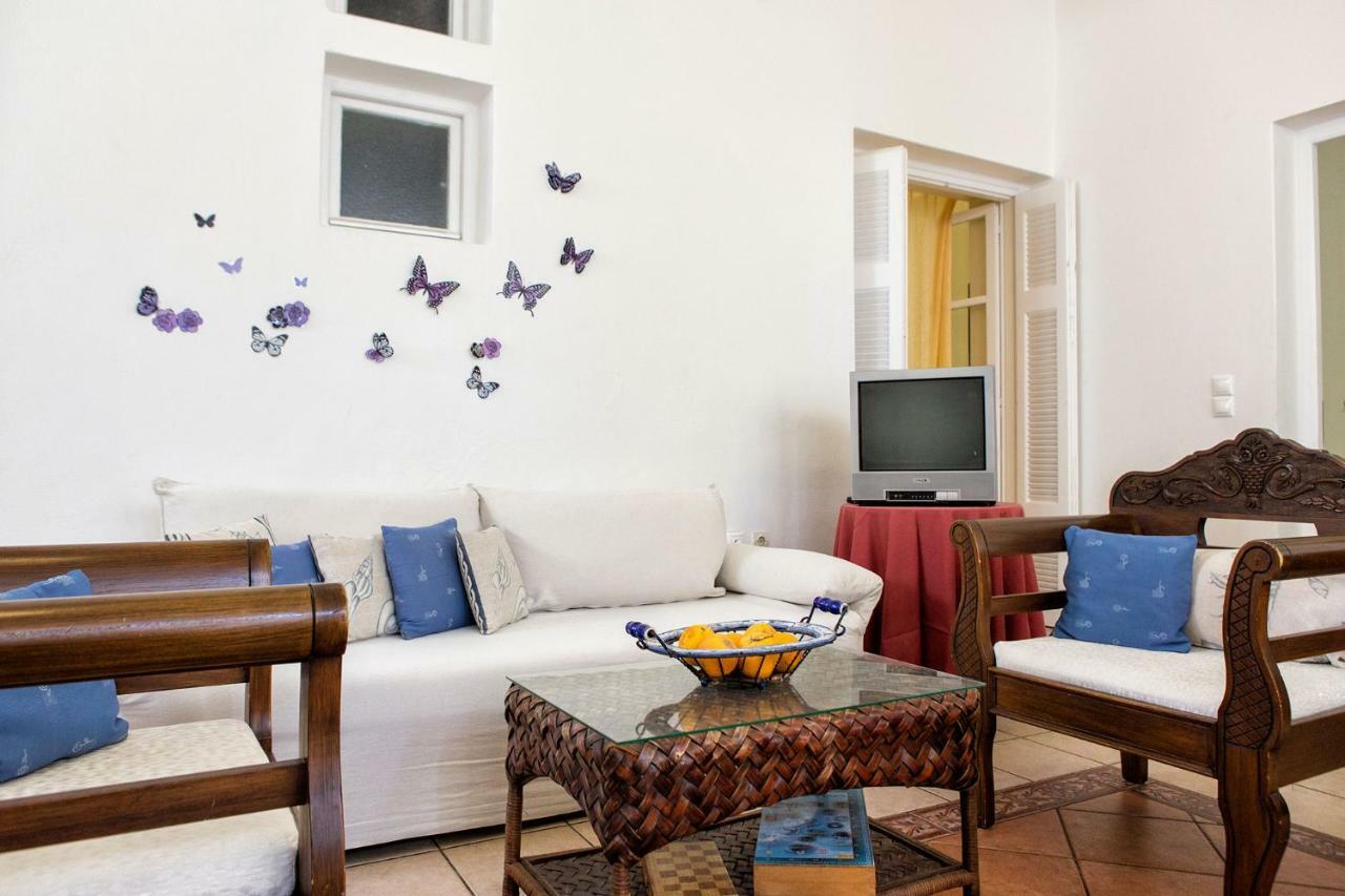 Town House For 6-16 With Ac Villa Párosz Kültér fotó